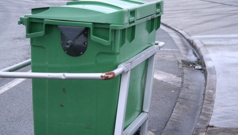 O PP de Burela denuncia que o goberno propón unha suba do 27% na recollida do lixo