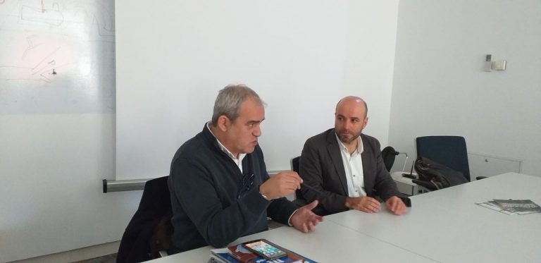 En Marea pide ao ICOMOS que “investigue” os “estragos” causados no Camiño polo eólico das Sasdónigas