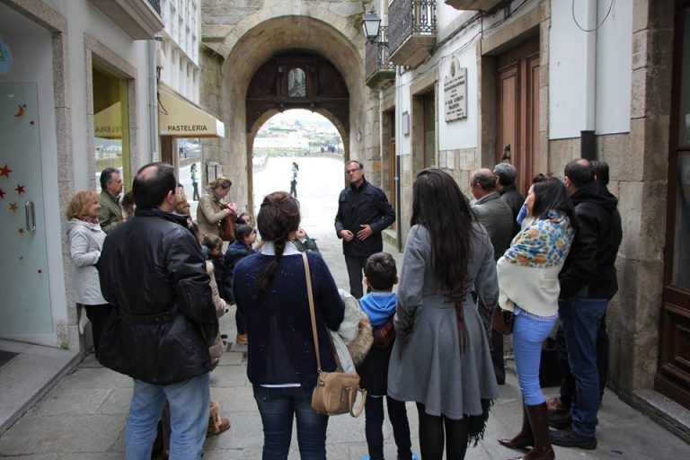 As visitas guiadas polo historiador Suso Martínez volven a Viveiro pola Semana Santa