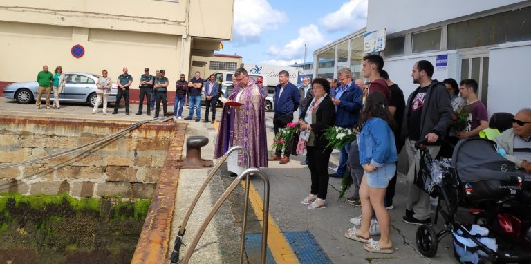 Burela mantén a ofrenda floral das festas e gravará unha interpretación da Salve Mariñeira no barco-museo
