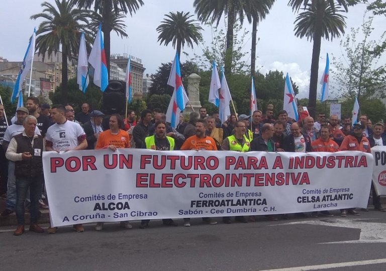 Concentracións no Castelo desde o 13, as primeiras medidas de protesta dos obreiros de Alcoa San Cibrao