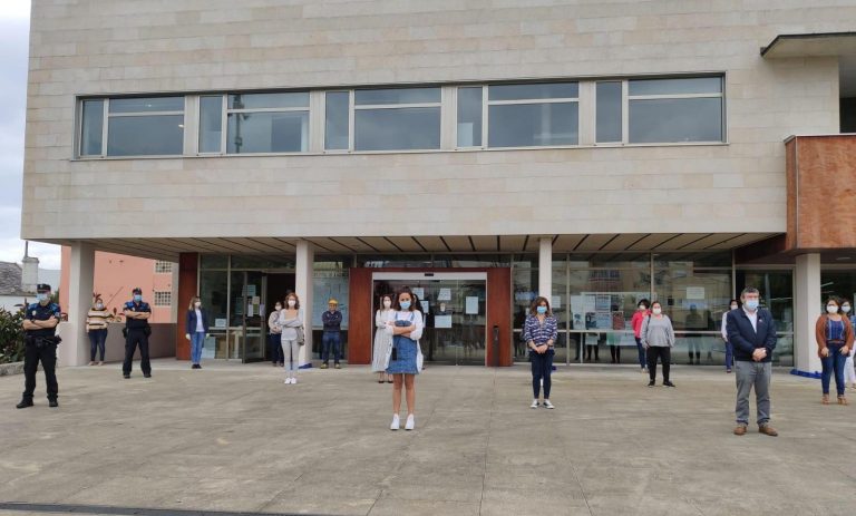 Reconto do sábado: os casos de coronavirus na provincia caen a 33 e a 542 en Galicia