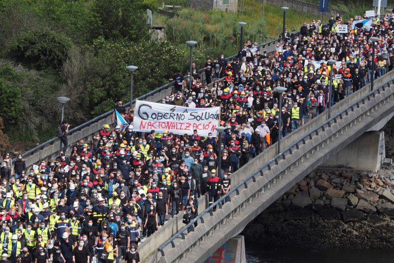 Manifestación histórica en Viveiro para respaldar aos obreiros de Alcoa