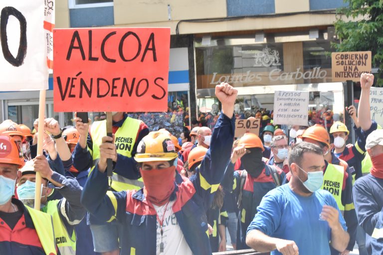 Cortes de tráfico en Viveiro este sábado pola marcha de traballadores de Alcoa en apoio aos obreiros de Vestas