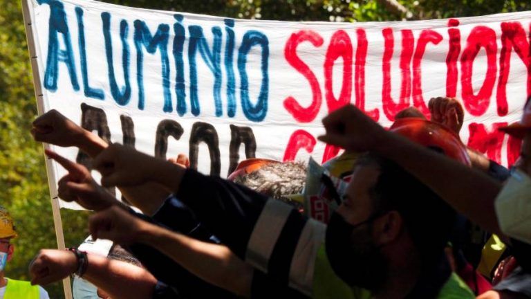 Alcoa e sindicatos ultiman unha acta de desacordo nos compases finais da negociación do ERE