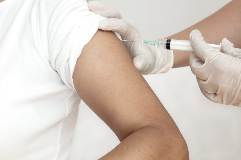 O BNG de Ribadeo reclama á Xunta a vacinación de persoas maiores nos seus centros de saúde