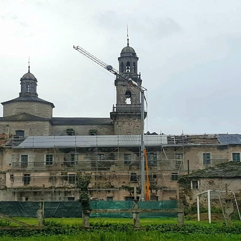 Lamentan o “impacto visual” das obras no mosteiro de Lourenzá e piden “unha rehabilitación definitiva”
