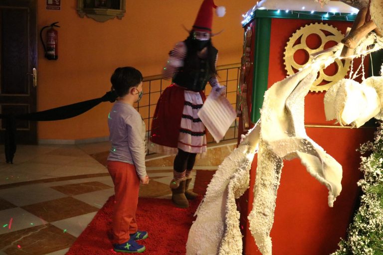 Lara Fernández: “para as crianzas o Nadal é especial e tentamos que o siga sendo aínda coa pandemia”