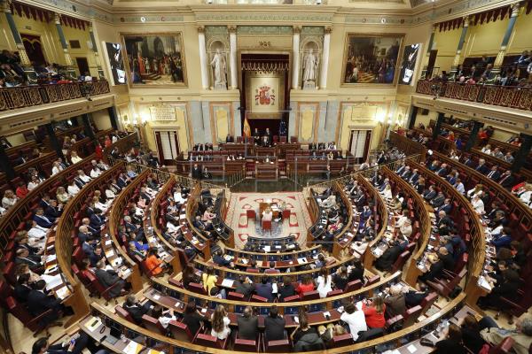 O Congreso pide a intervención temporal de Alcoa a través da SEPI