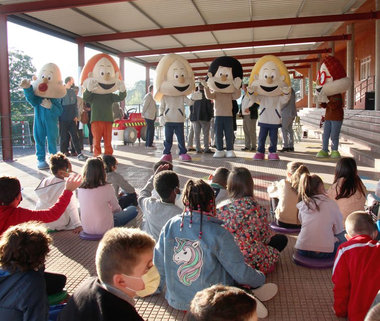 Os Bolechas animan a “Festa do Mar” en Burela organizada por Expomar