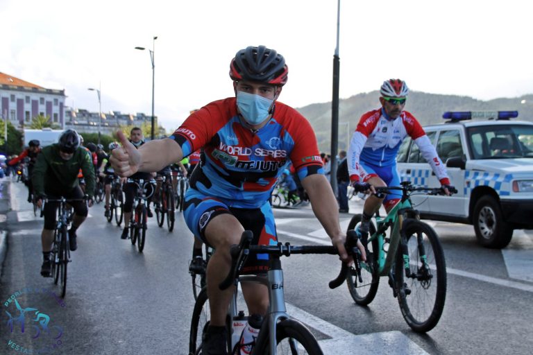 Alejandro Paleo, ciclista e traballador de Vestas: ” Estou certo que sacaremos algo de todo isto”