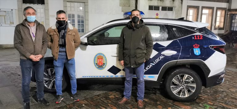 Mondoñedo estrea novo vehículo híbrido para a Policía Local