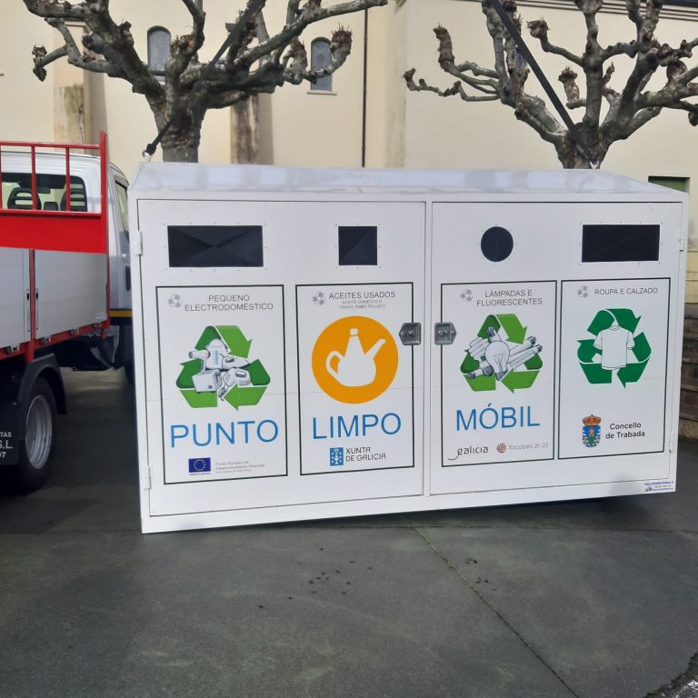 Novo punto limpo móbil en Trabada para a reciclaxe correcta de residuos