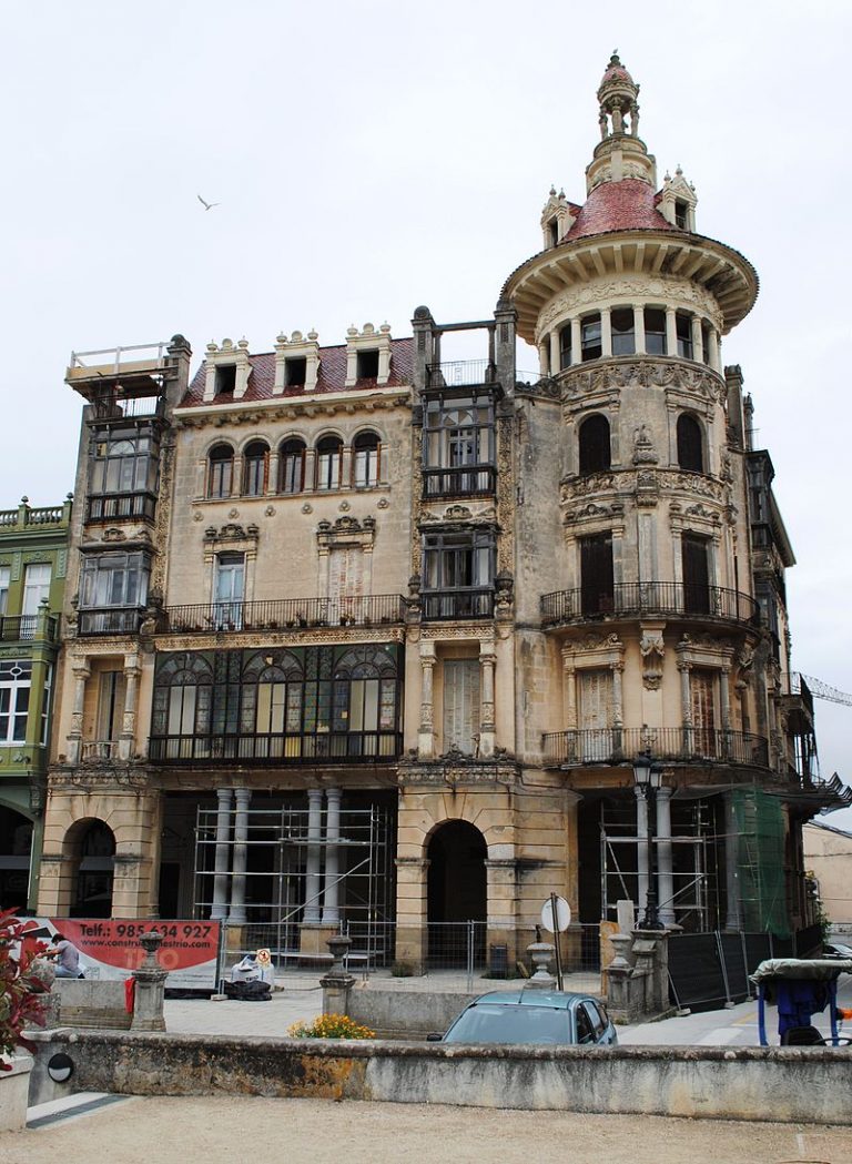 Paseo polas diferentes etapas de Ribadeo da man de Patrimonio Cultural Galego, Concello e Colexio de Arquitectos de Galicia