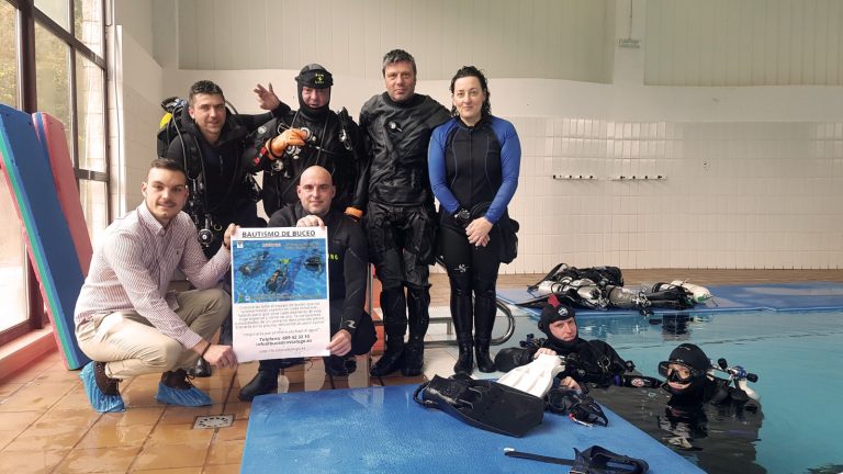 Bautismo de mergullo na piscina municipal de Lieiro en Cervo para esta fin de semana