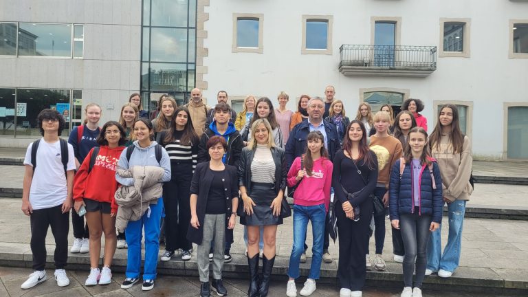 Un grupo de Erasmus chega a Viveiro nun intercambio co IES María Sarmiento para un proxecto sobre o cambio climático