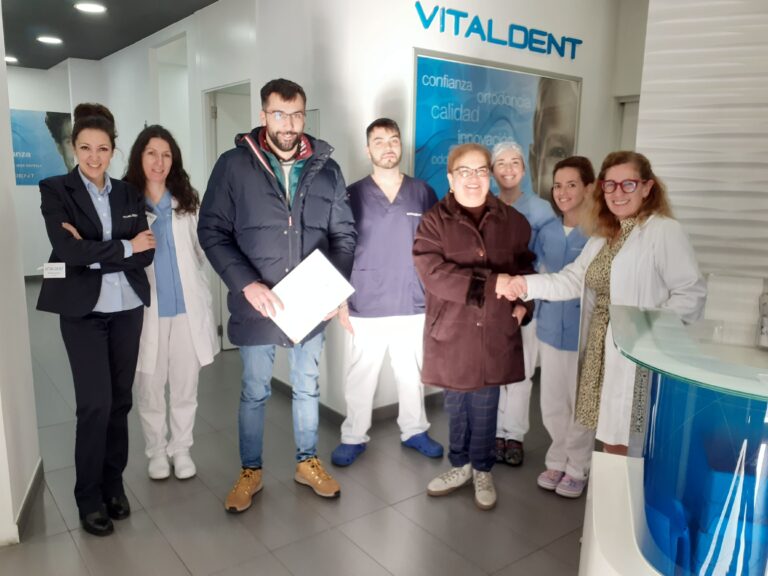 ACISA Ribadeo asina un novo convenio con Vitaldent con vantaxes para os seus socios