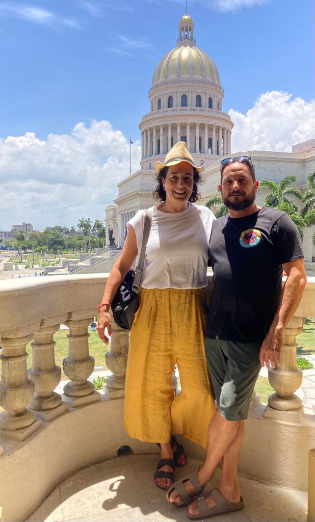 A ribadense Sonia Fernández goza coa súa viaxe a Cuba sorteada no VIII Ribadeo Indiano